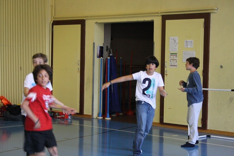 Village Camps International Summer Camp Leysin, Switzerland 2025-08-09 https://www.villagecamps.com/journals_admin/images/683-23-handball (17).jpg